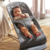 Шезлонг BabyBjorn Bliss Cotton Petal Quilt (антрацит)