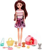 Кукла-питомец Полесье Ксюша в парке 02727