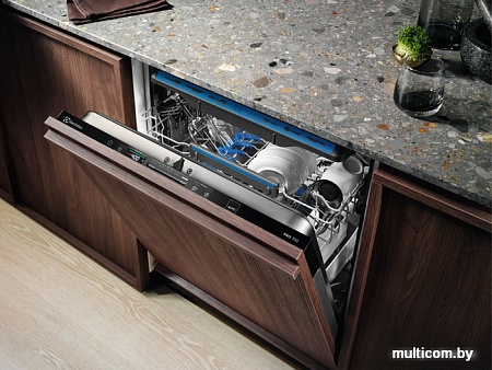 Посудомоечная машина Electrolux EMM43202L