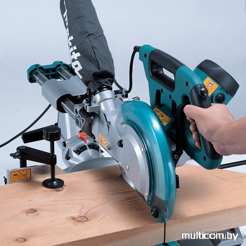 Дисковая пила Makita LS1018L