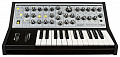 Синтезатор Moog Sub Phatty