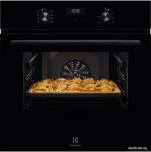 Электрический духовой шкаф Electrolux SteamBake PRO 600 EOD5C70BZ