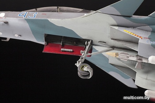Сборная модель Звезда Российский истребитель Су-30СМ