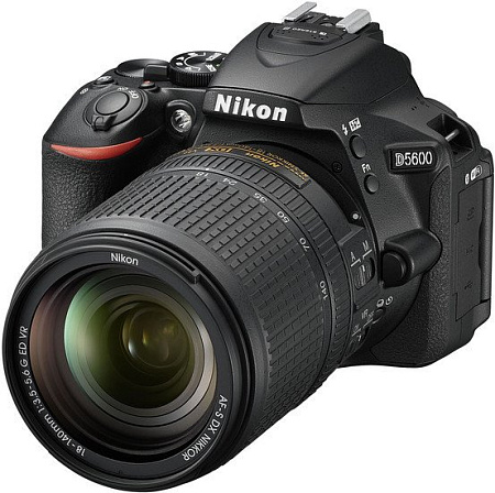 Фотоаппарат Nikon D5600 Kit 18-140mm AF-S VR