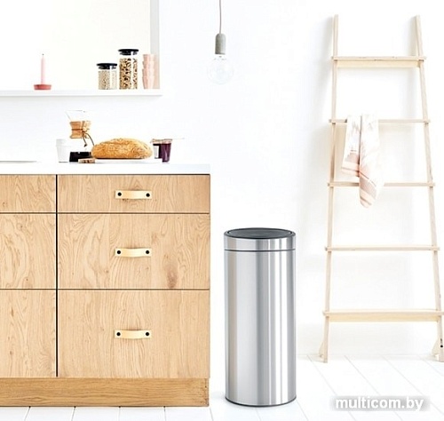 Brabantia Touch Bin New 30 л (стальной с защитой от отпечатков)