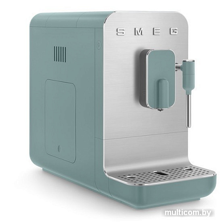 Эспрессо кофемашина Smeg BCC02EGMEU