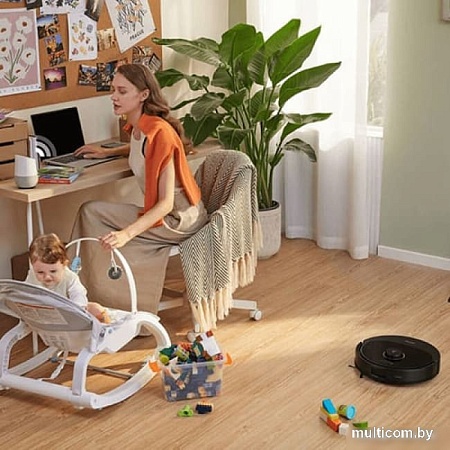 Робот-пылесос Roborock Q8 Max (с английской озвучкой, черный)