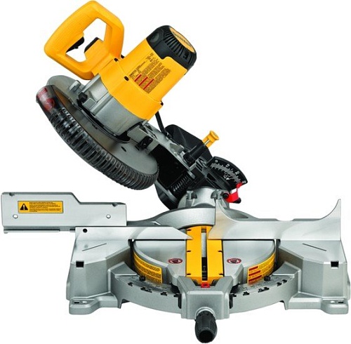 Торцовочная пила DeWalt DWS713