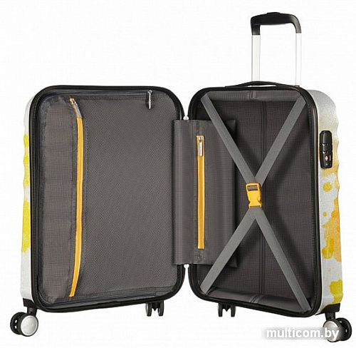 Чемодан-спиннер American Tourister Wavebreaker Hello Summer 55 см