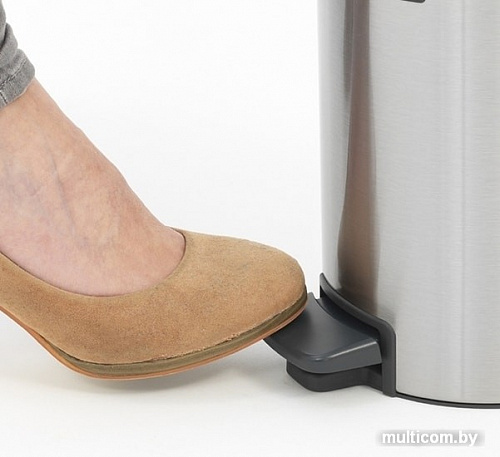Brabantia Pedal Bin NewIcon 3 л (стальной с защитой от отпечатков)