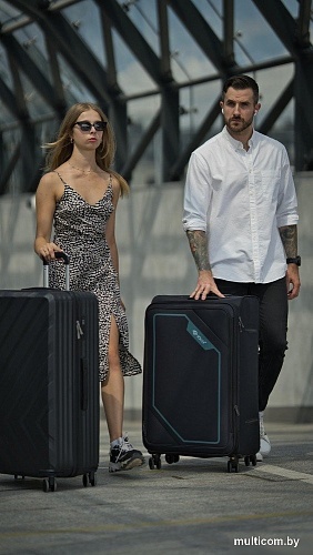 Чемодан-спиннер Solier STL2240 (M, черный/зеленый)