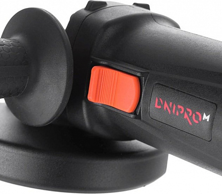 Угловая шлифмашина Dnipro-M GS-140SE