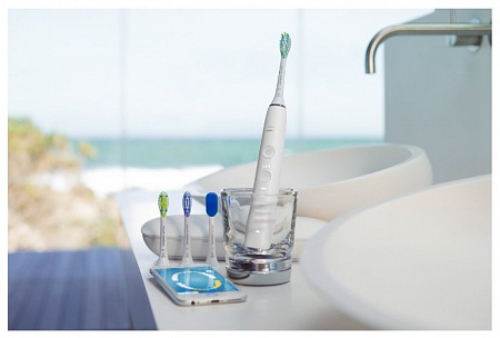 Электрическая зубная щетка Philips Sonicare DiamondClean Smart HX9924/07