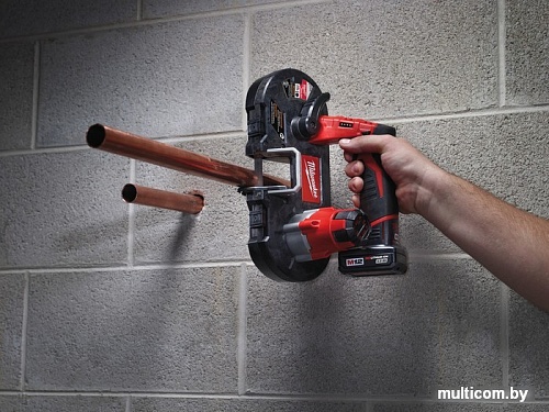Ленточная пила Milwaukee M12 BS-402C 4933441805 (с 2-мя АКБ)