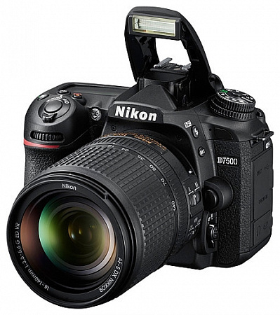 Зеркальный фотоаппарат Nikon Nikon D7500 Kit