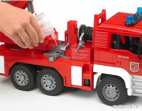 Bruder MAN Fire engine with selwing ladder 02771