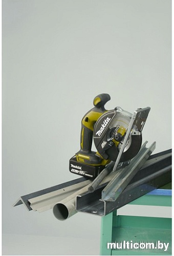 Дисковая пила Makita DCS551RMJ