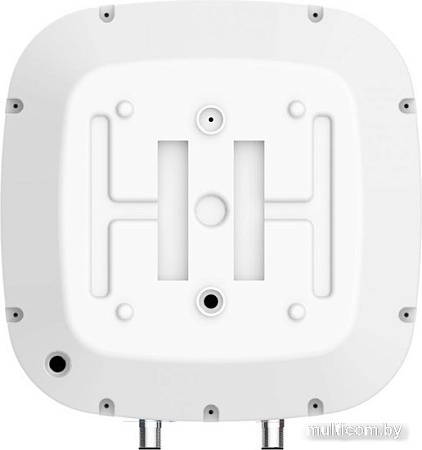 Накопительный электрический водонагреватель над мойкой A&P 310-10A