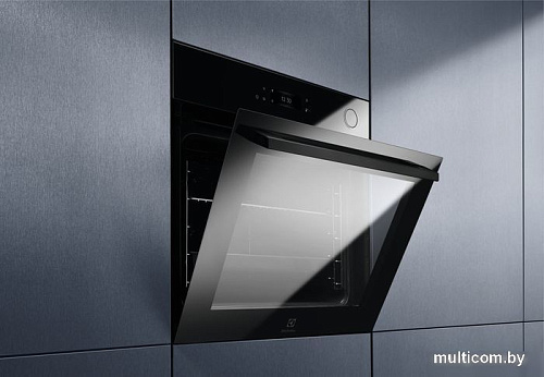 Электрический духовой шкаф Electrolux EOC8P39WZ