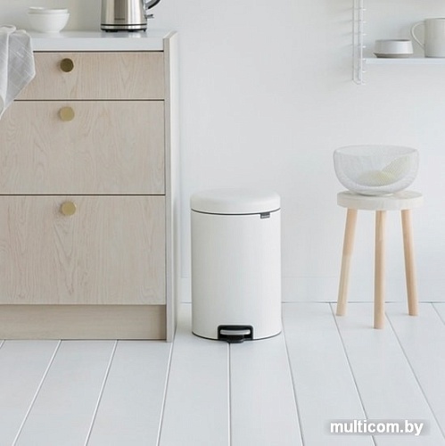 Brabantia Pedal Bin NewIcon 20 л (минерально-белый)