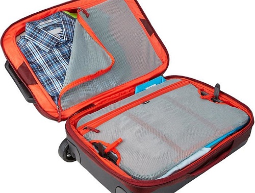 Чемодан Thule Subterra Carry-On 55cm/22" (бордовый)