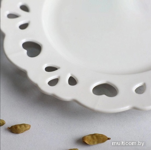 Тарелка десертная AksHome Delicate Love 20x2см (белый)